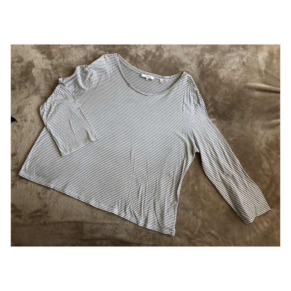 Vince white and blue striped 3/4 tee - great condition